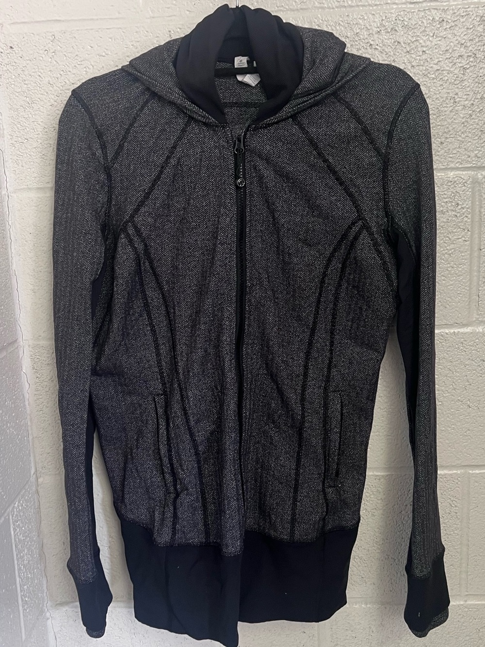 Lululemon Daily Practice Jacket Herringbone full zip Hooded size 2